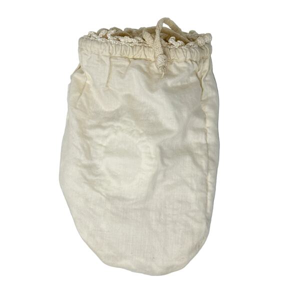 Vintage 60s White Crochet Drawstring Purse Rose Motif Pom Details - Picture 4 of 4